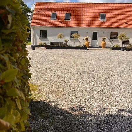 Bed & Breakfast Munkgaard & Outdoor Rodvig