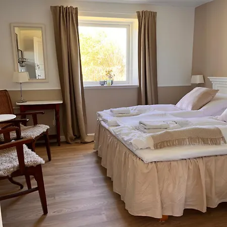 Munkgaard & Outdoor Bed & Breakfast *